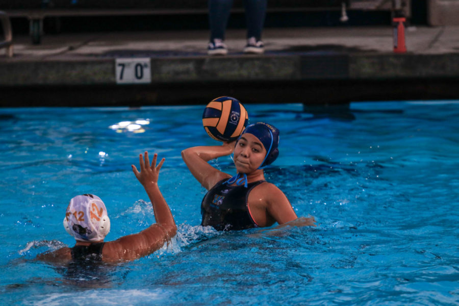 Girls varsity waterpolo loses to West Covina in a close game
