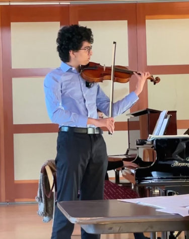 Violinist tunes into the spotlight for one final event