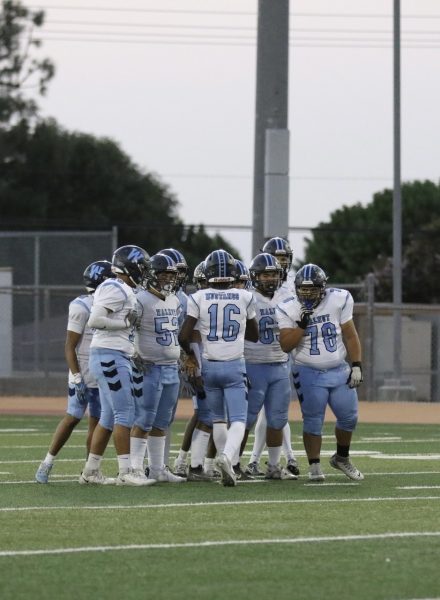 Navigation to Story: Varsity football rebounds from a 21 point deficit against Rowland