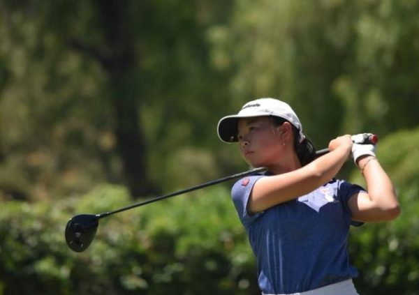 Navigation to Story: Vivi Yen swings toward victory