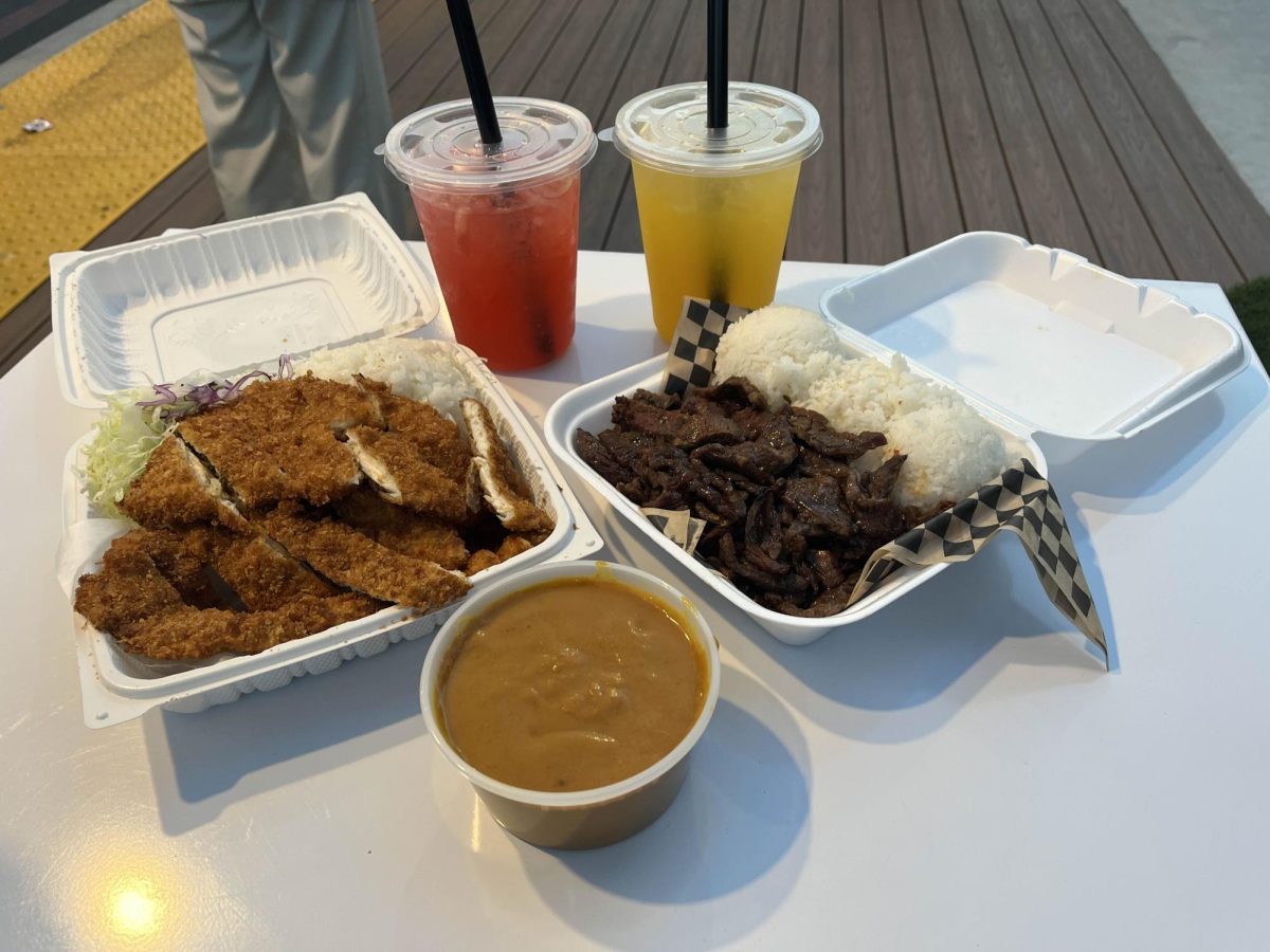 The BBQ Beef Plate is a large but bland dish with dry rice. The Curry Chicken Katsu is tender with a spicy kick. The agua frescas are also refreshing and fruity. 