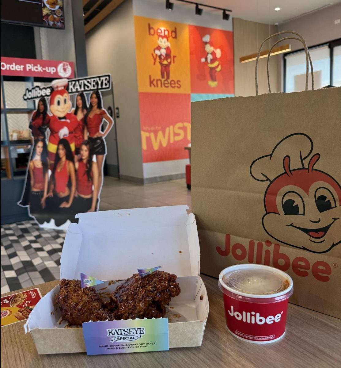 From left to right is Jollibee's Katseye Special Korean BBQ Fried Chicken and a side of Jolly Spaghetti. 