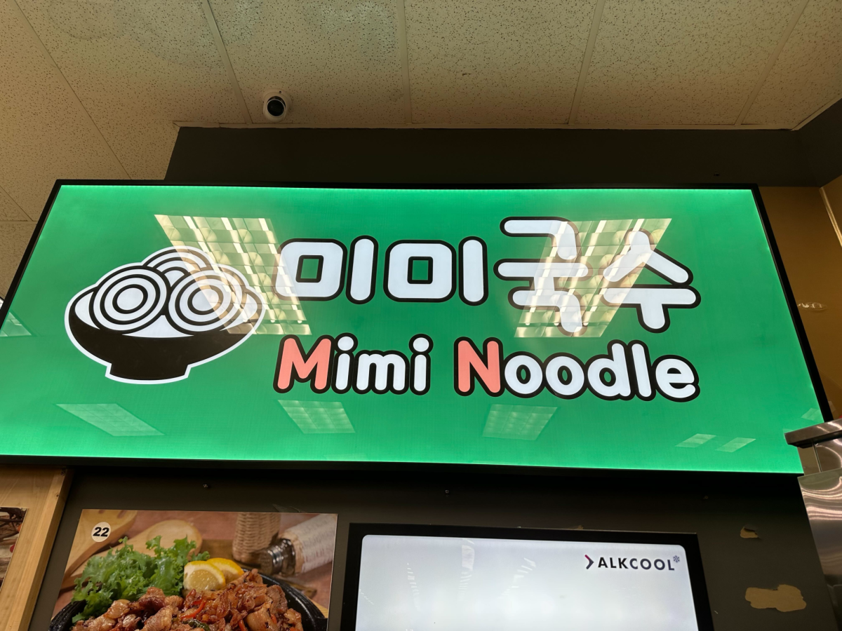 A new Korean restaurant, Mimi Noodle, opens in Diamond Bar.