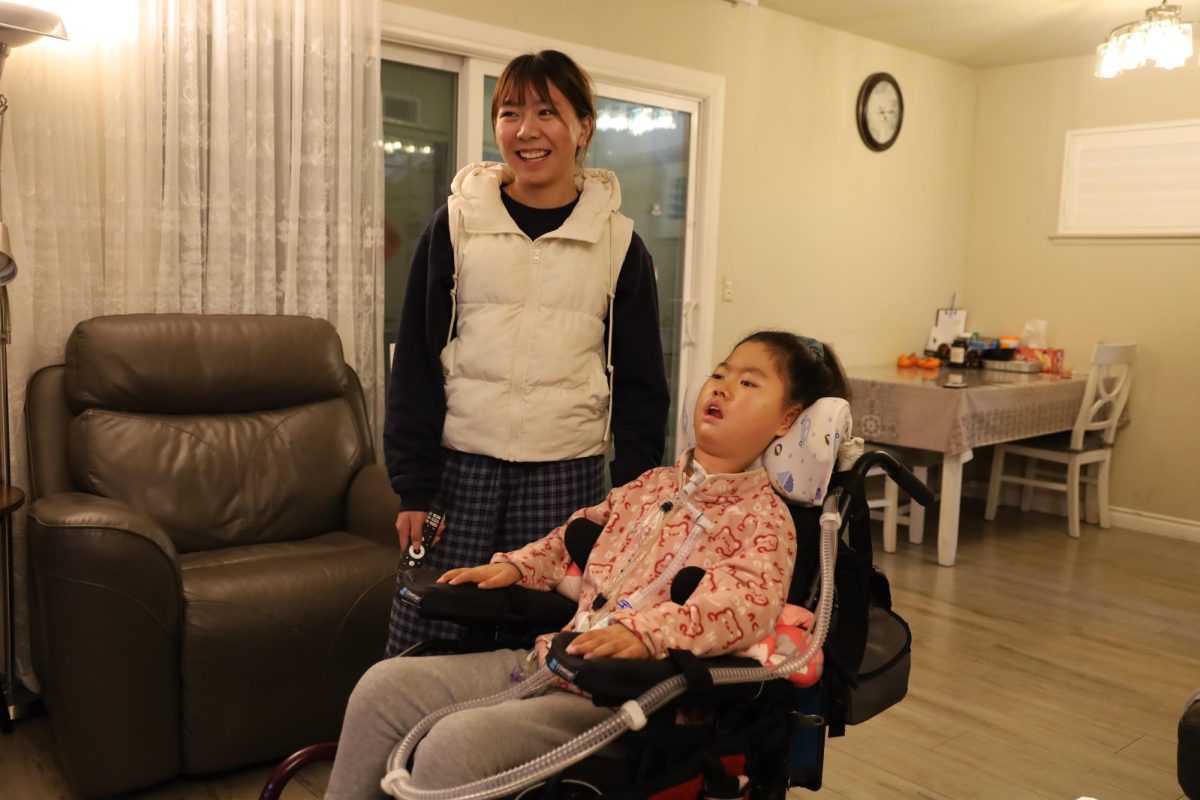 Sisterly support | Senior Skyler Wan
spends time with her younger sister, Esther.
(Photo courtesy of Skyler Wan)